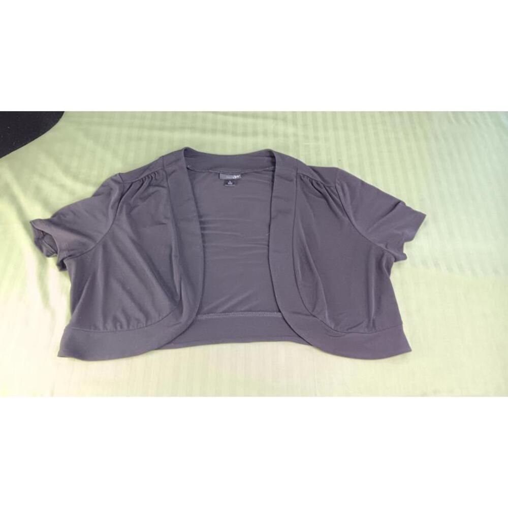 93 Chic Cropped Cardigan - Lightweight Layering Piece